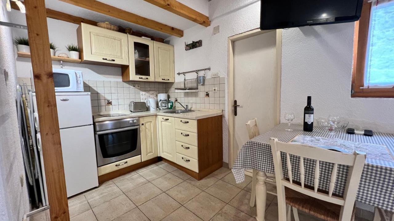 Studio Apartment Karlo Σπλιτ Εξωτερικό φωτογραφία