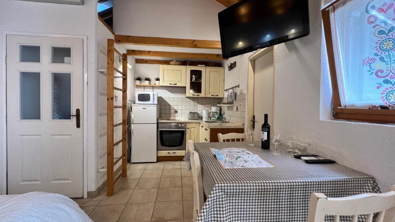 Studio Apartment Karlo Σπλιτ Εξωτερικό φωτογραφία